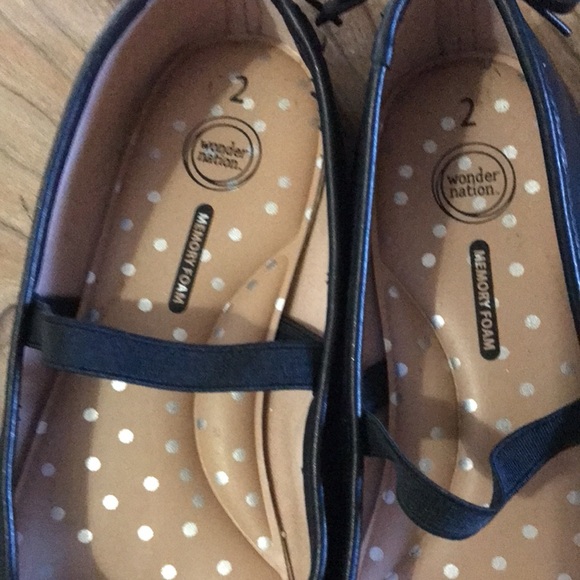 Bundle of 2 pairs girls shoes!!  Sz 2 - Picture 10 of 11